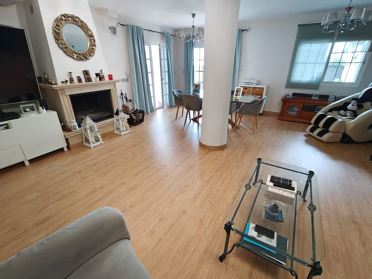 Huis te koop in Guadalmar | 4 slaapkamers H5253970