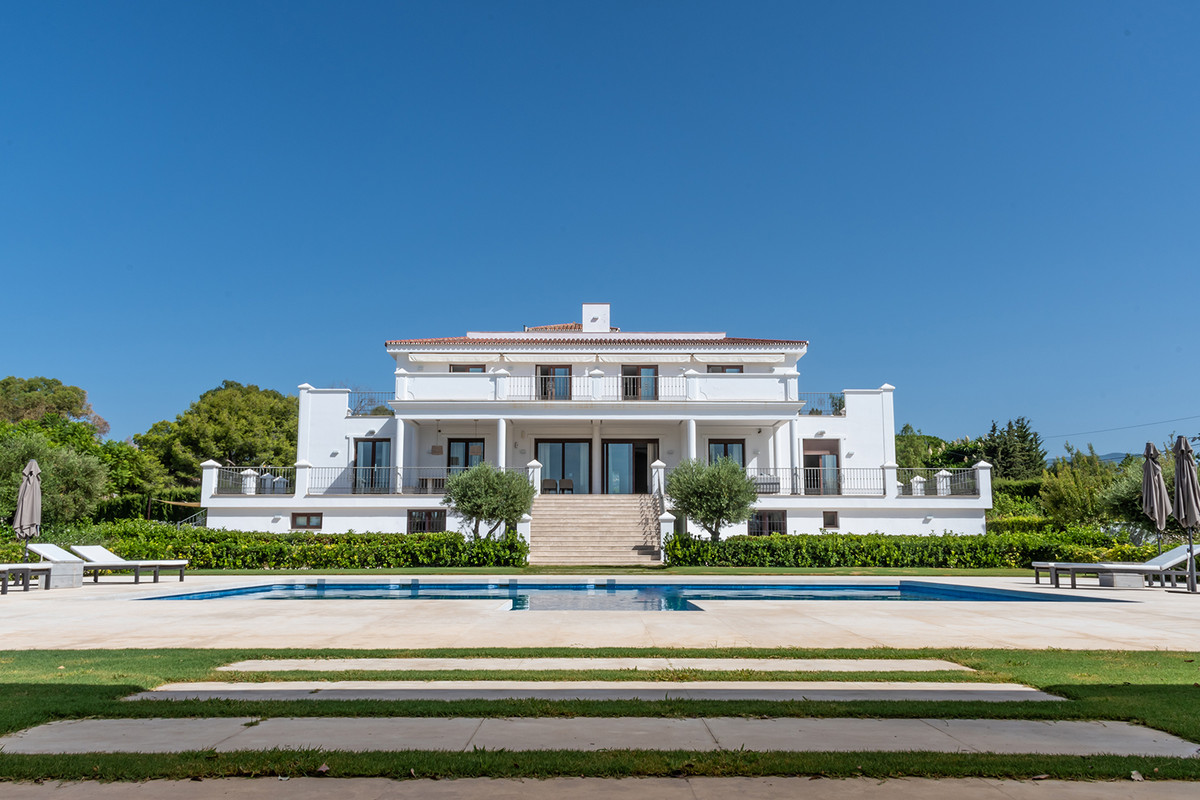 Vrijstaande Villa in Guadalmina Alta-1