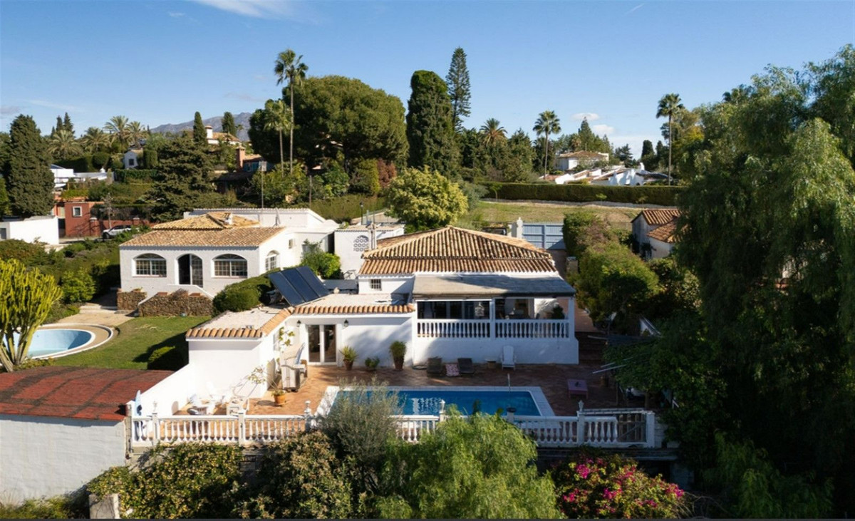 Vrijstaande Villa in Guadalmina Alta-2
