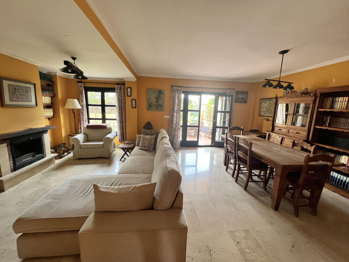 Semi-Vrijstaande Villa in Guadalmina Alta-26