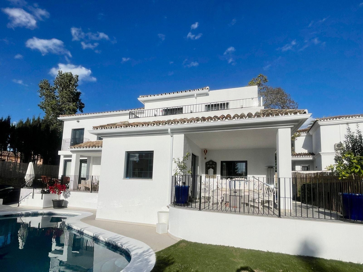 Vrijstaande Villa in Guadalmina Alta-2