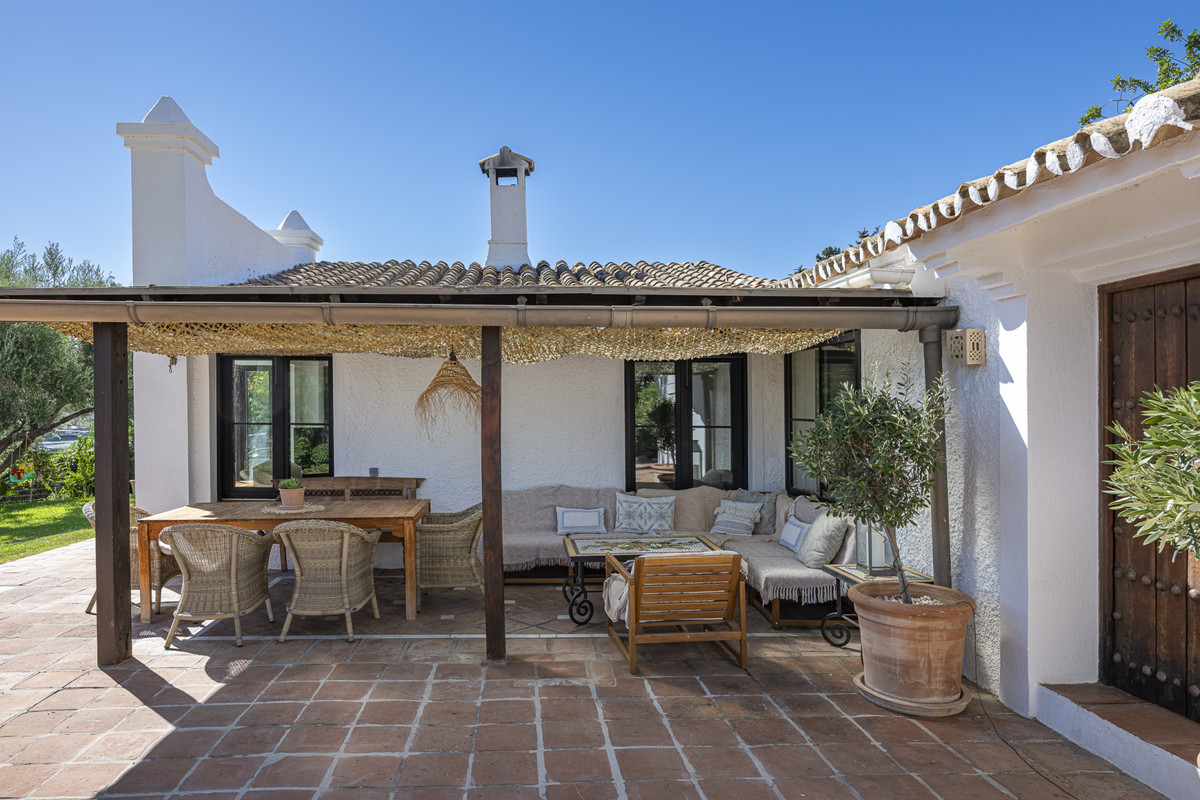 Vrijstaande Villa in Guadalmina Alta-48