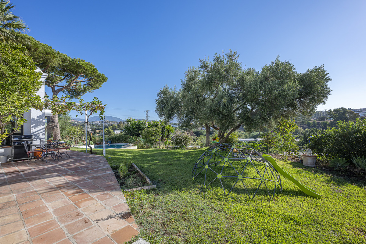 Vrijstaande Villa in Guadalmina Alta-8