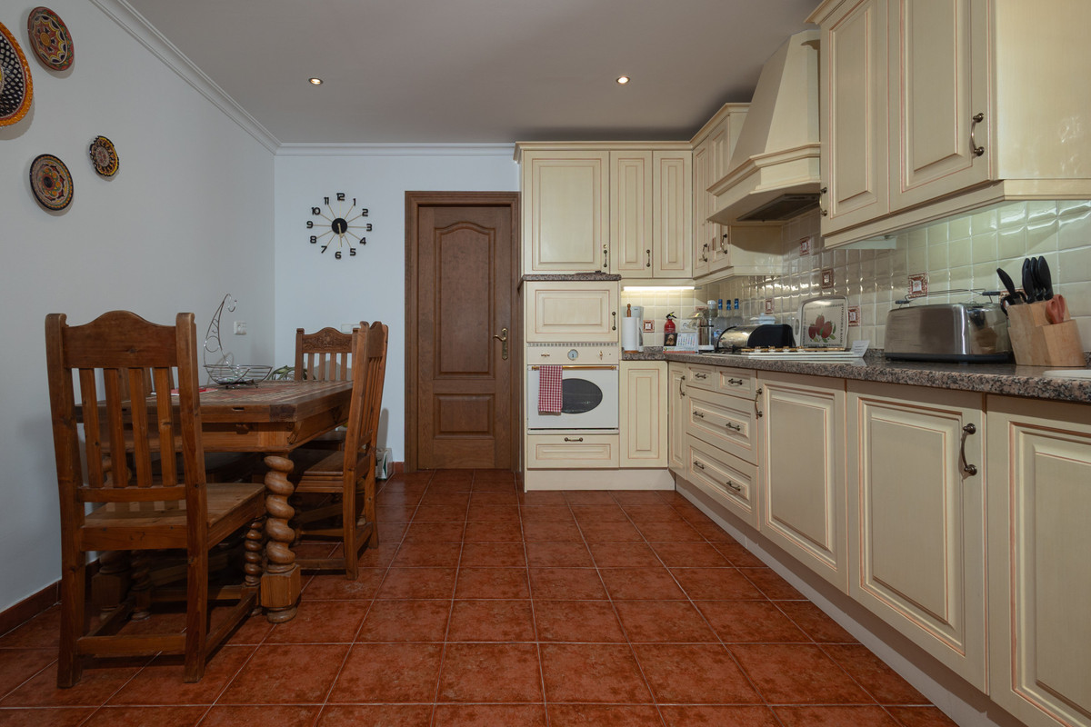Vrijstaande Villa in Guadalmina Alta-11