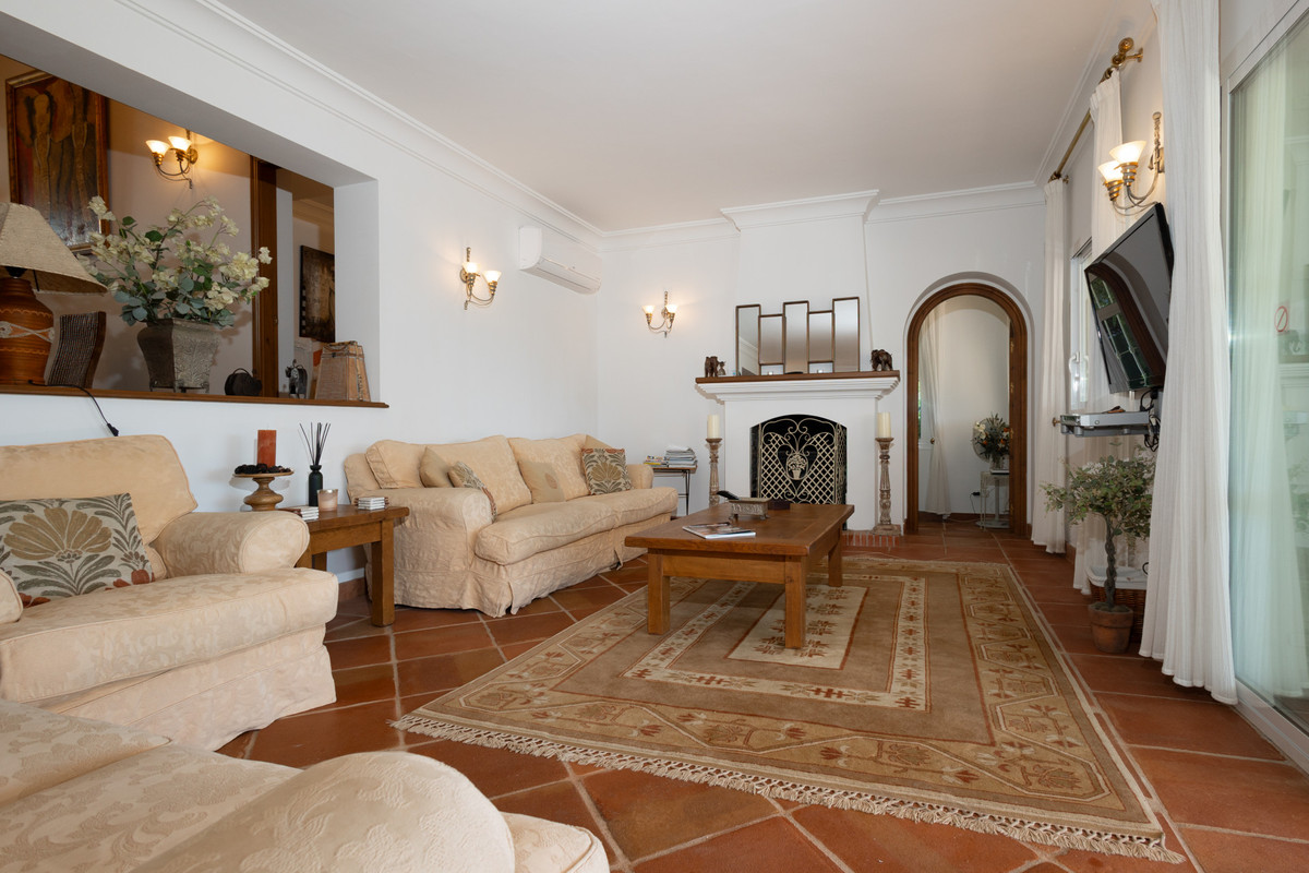 Vrijstaande Villa in Guadalmina Alta-2
