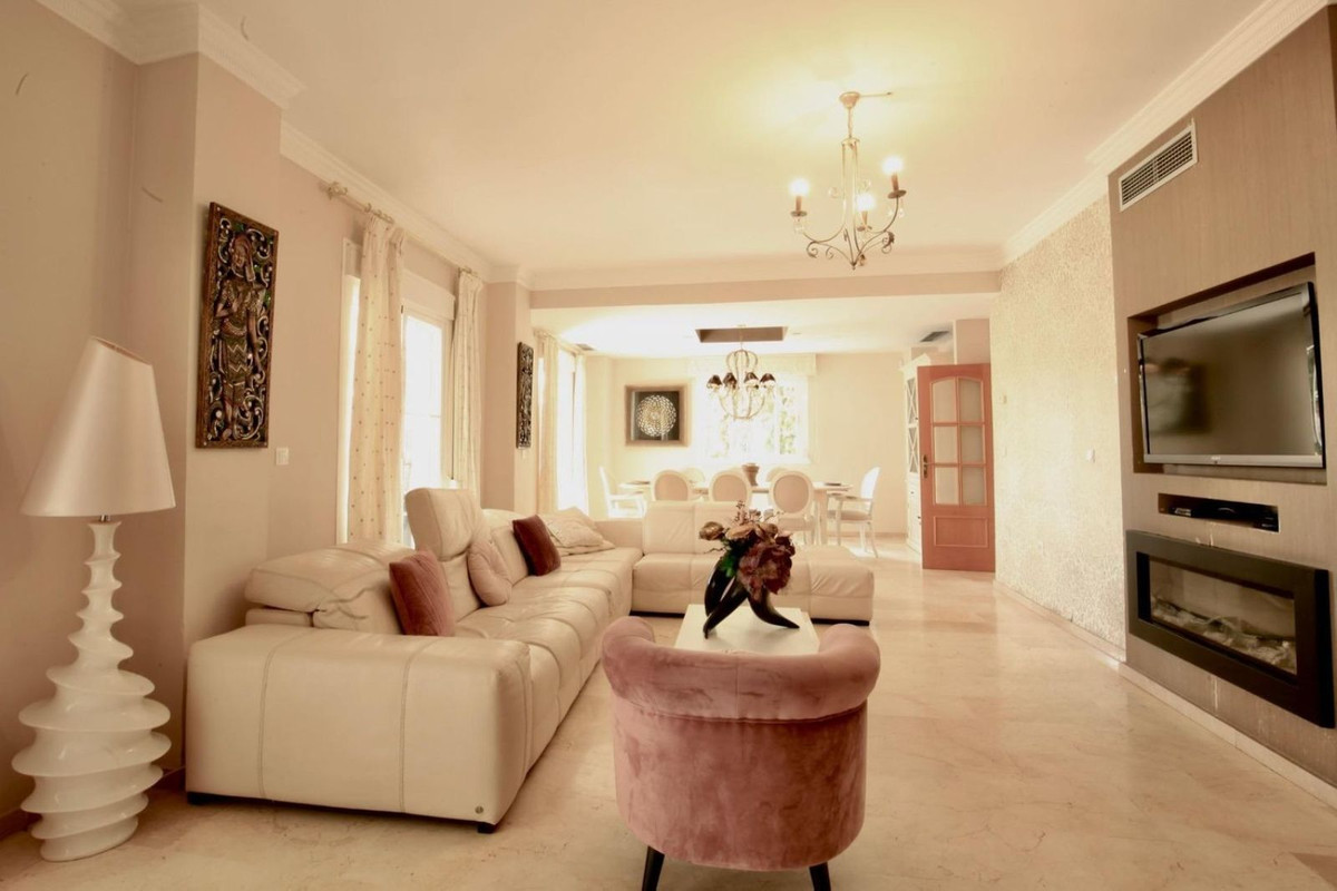 Huis te koop in Guadalmina Alta | 7 slaapkamers H5061856