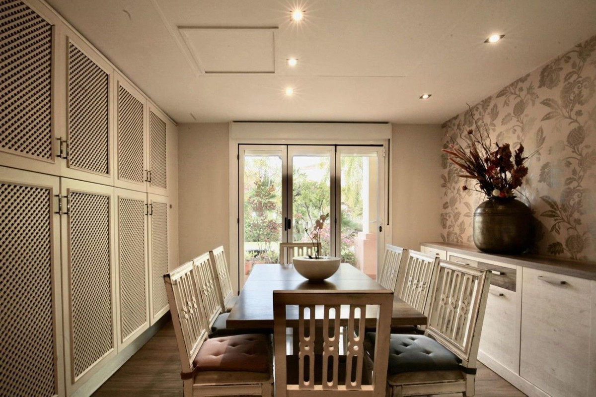 Huis te koop in Guadalmina Alta | 7 slaapkamers H5061856