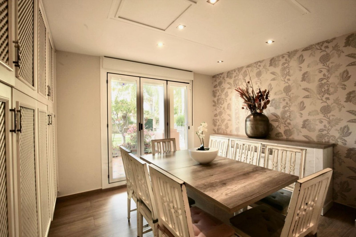 Huis te koop in Guadalmina Alta | 7 slaapkamers H5061856