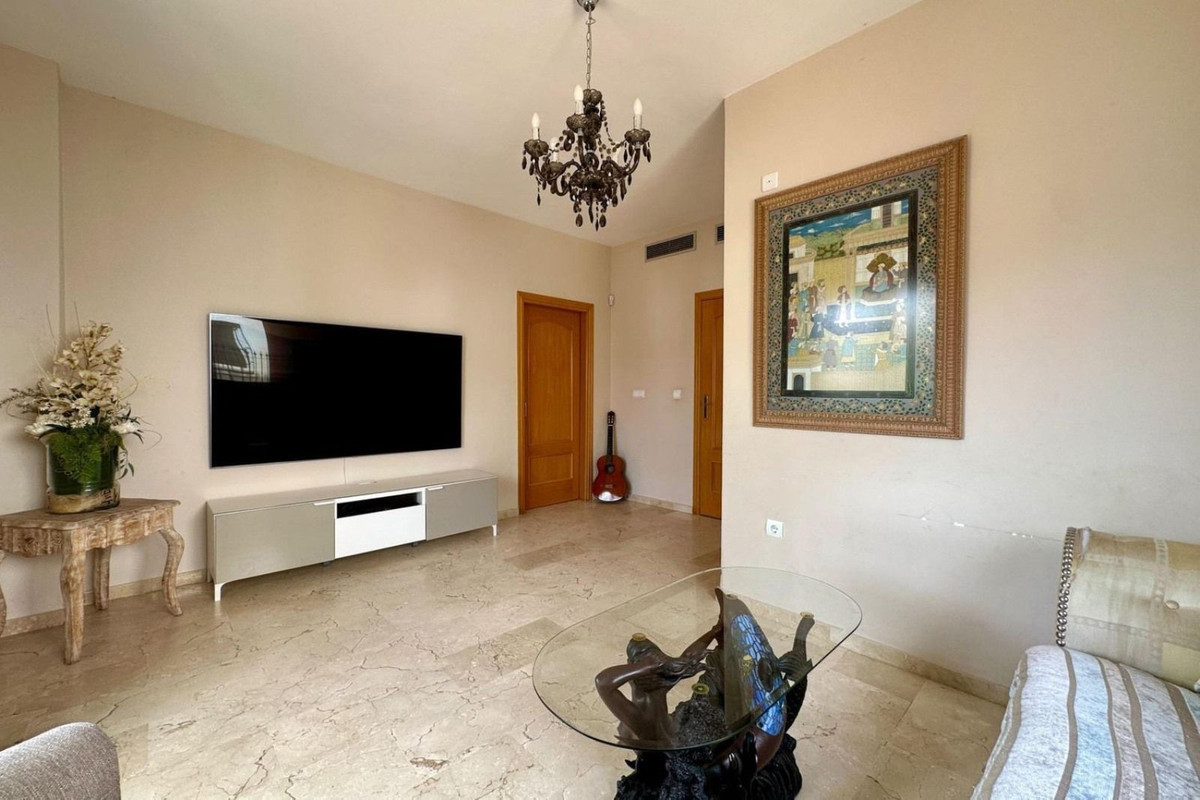 Huis te koop in Guadalmina Alta | 7 slaapkamers H5061856