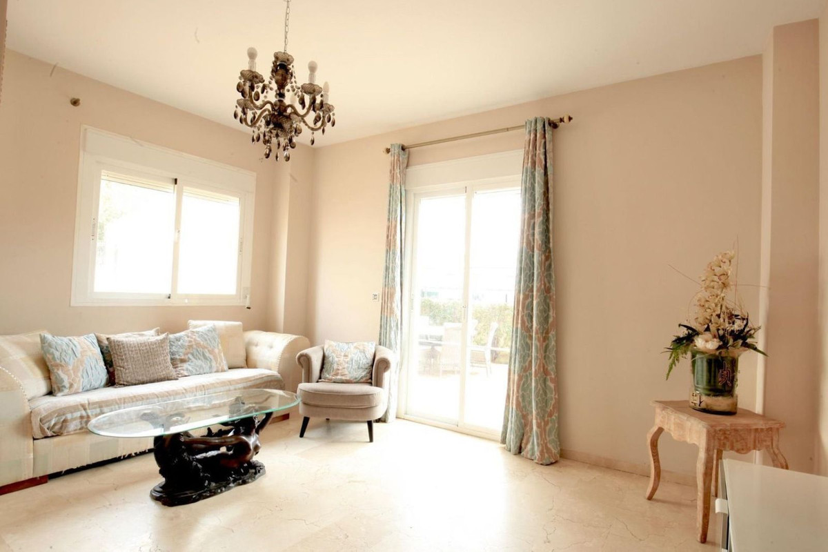 Huis te koop in Guadalmina Alta | 7 slaapkamers H5061856