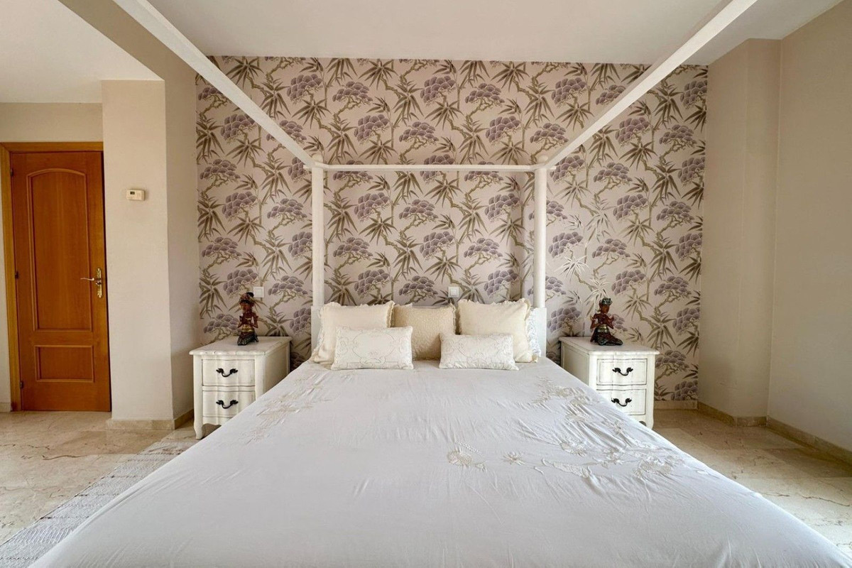 Huis te koop in Guadalmina Alta | 7 slaapkamers H5061856