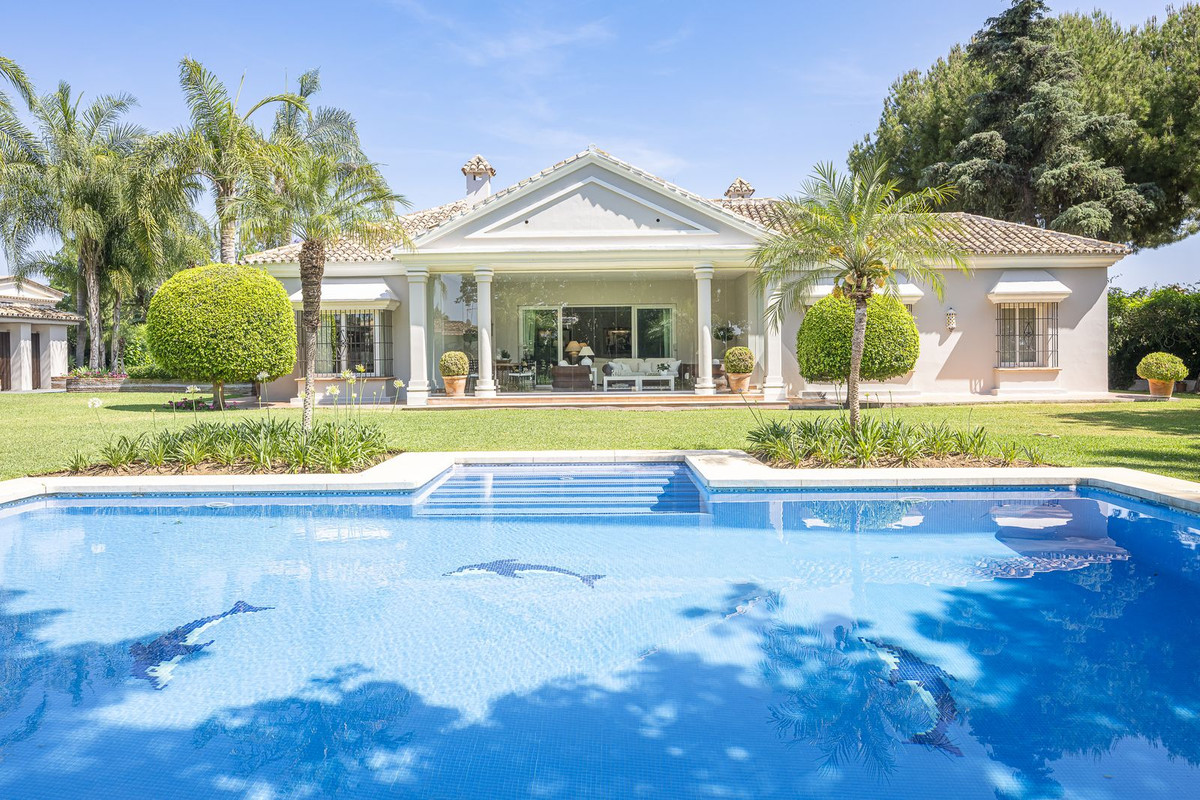 Huis te koop in Guadalmina Alta | 4 slaapkamers H5067145