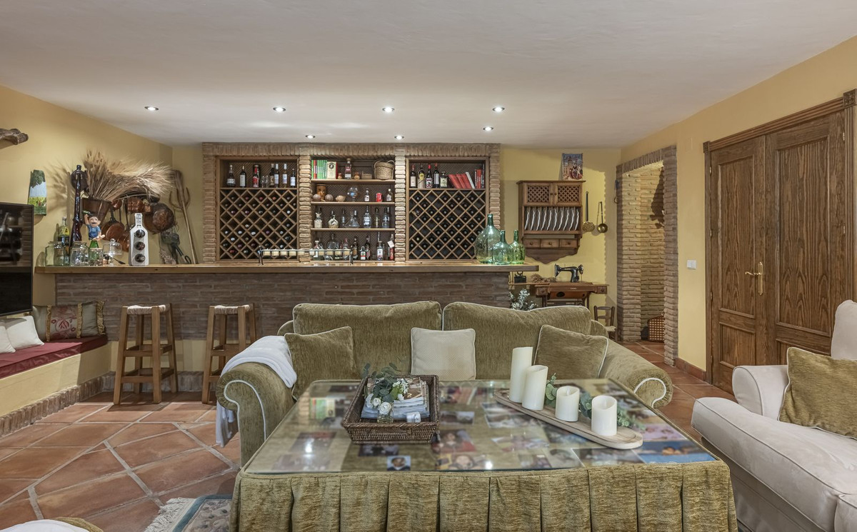 Huis te koop in Guadalmina Alta | 4 slaapkamers H5067145