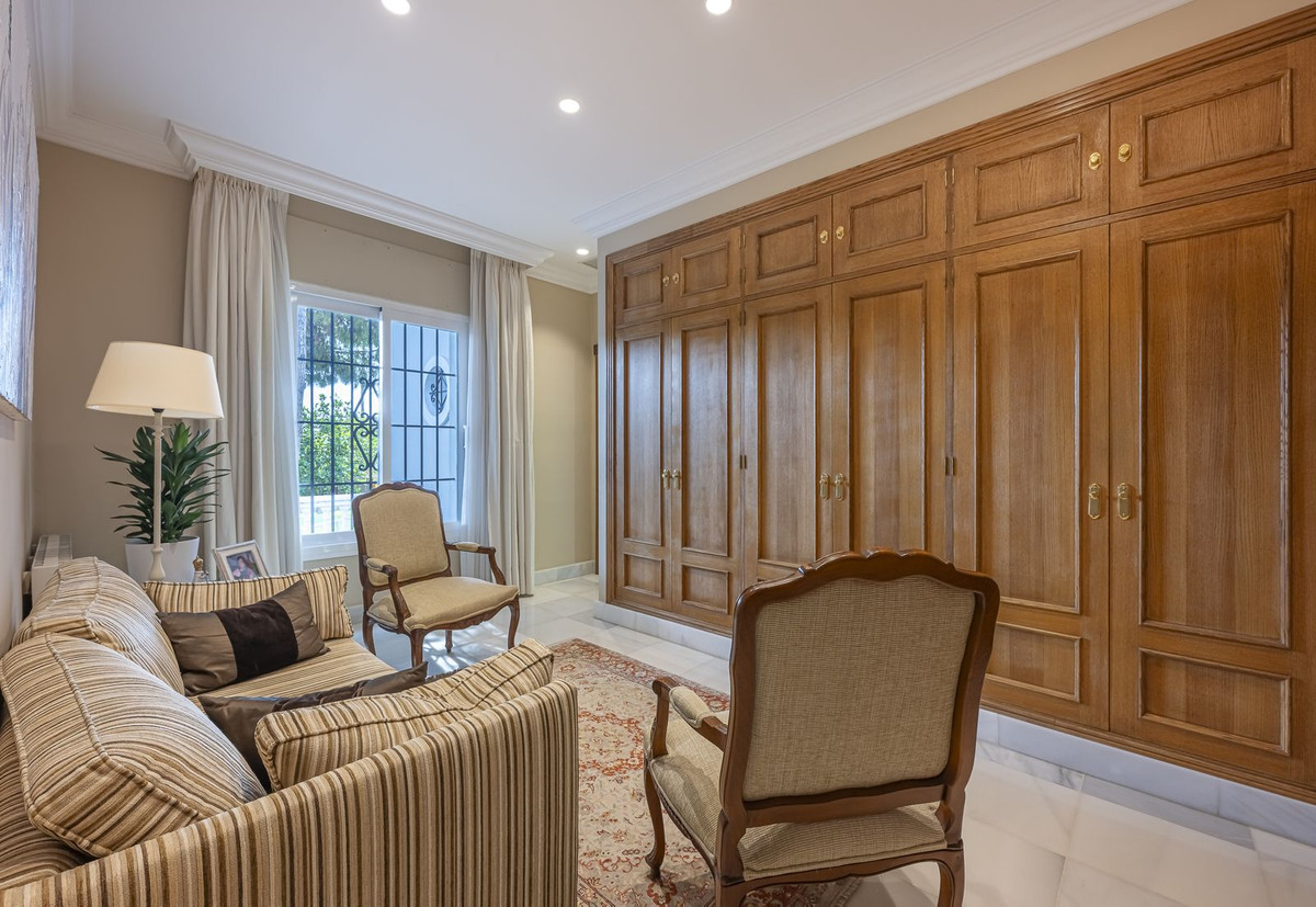 Huis te koop in Guadalmina Alta | 4 slaapkamers H5067145