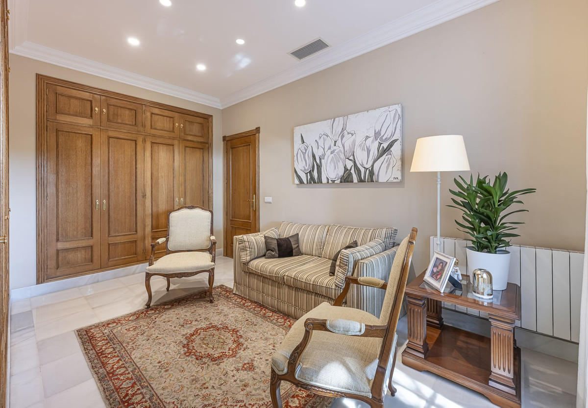 Huis te koop in Guadalmina Alta | 4 slaapkamers H5067145