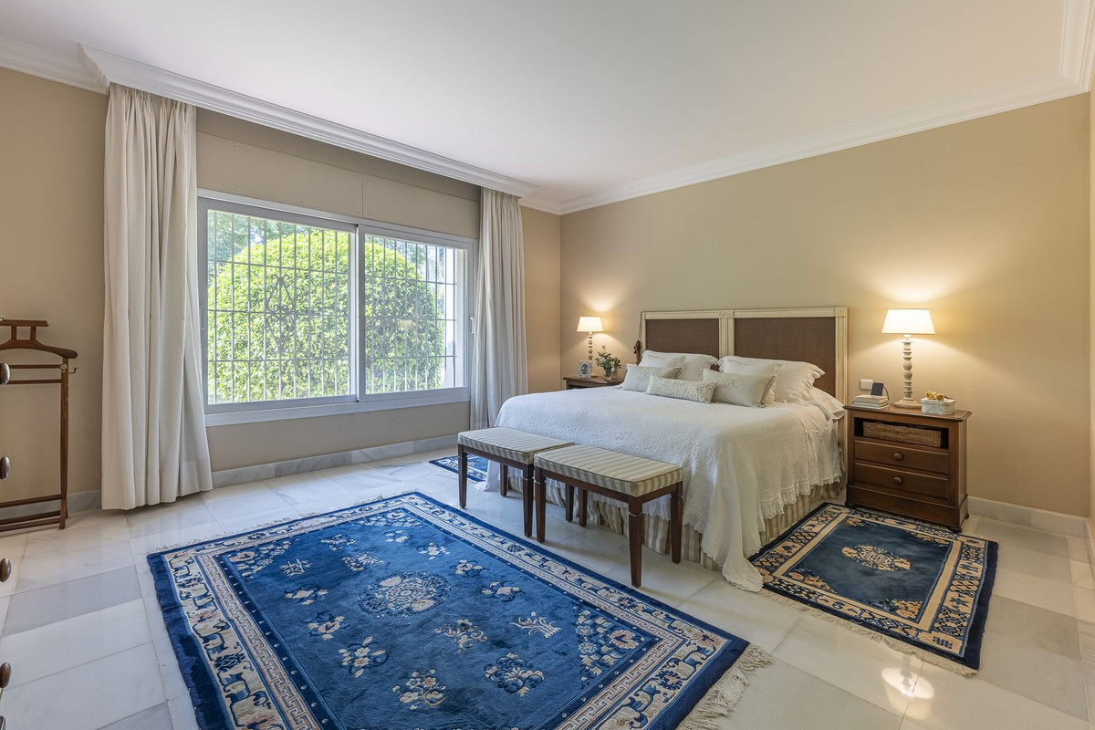Huis te koop in Guadalmina Alta | 4 slaapkamers H5067145