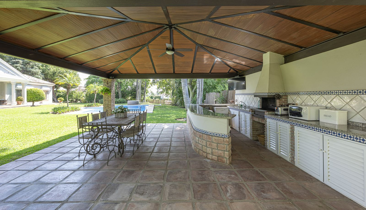 Huis te koop in Guadalmina Alta | 4 slaapkamers H5067145
