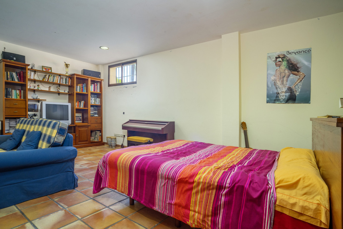 Huis te koop in Guadalmina Alta | 6 slaapkamers H5109133