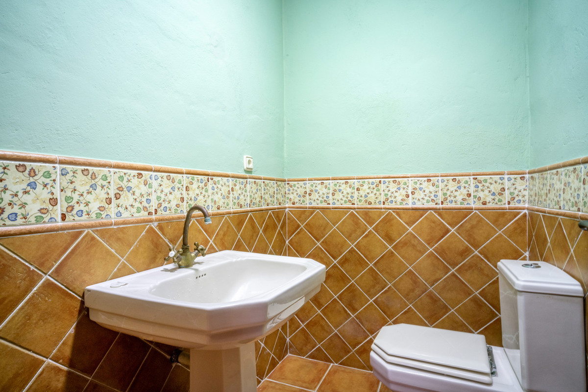Huis te koop in Guadalmina Alta | 6 slaapkamers H5109133