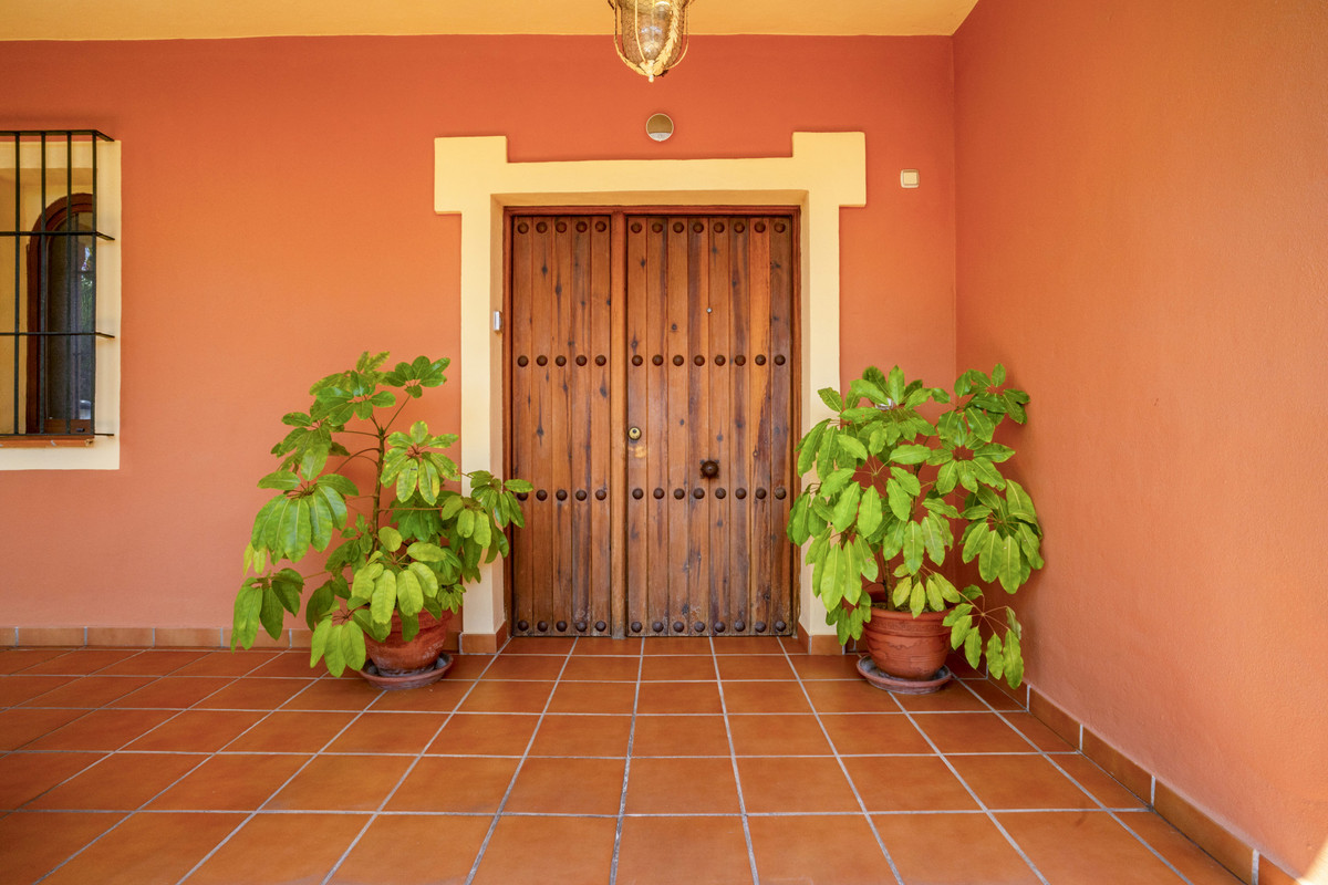 Huis te koop in Guadalmina Alta | 6 slaapkamers H5109133