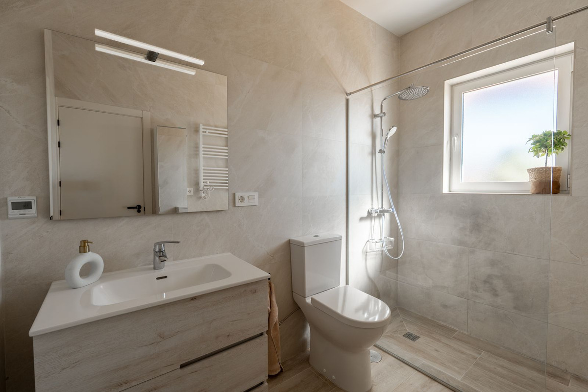 Huis te koop in Guadalmina Alta | 4 slaapkamers H5121763
