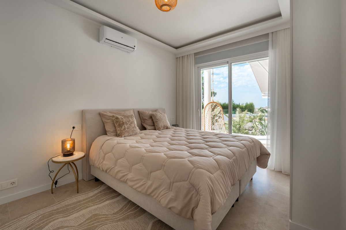 Huis te koop in Guadalmina Alta | 4 slaapkamers H5121763