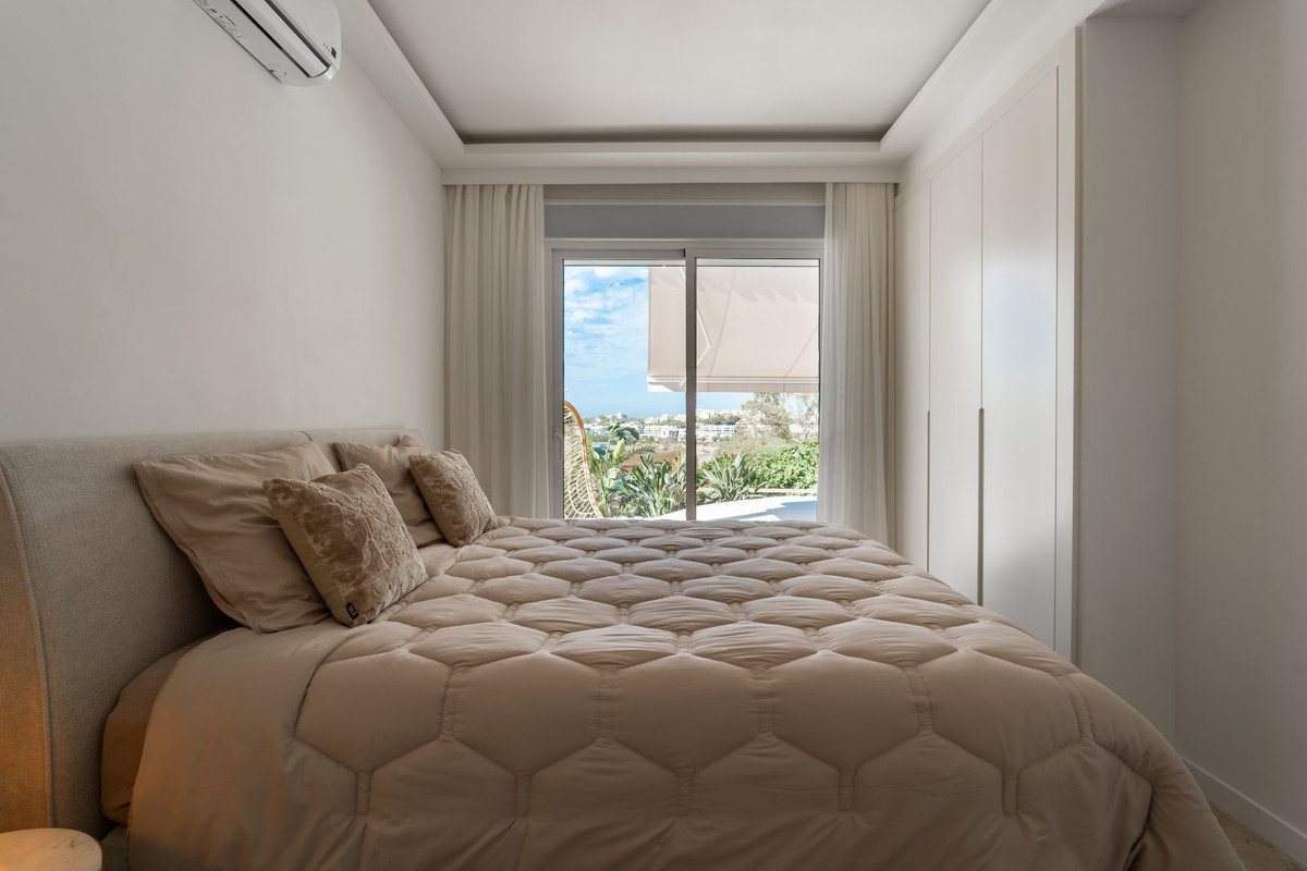 Huis te koop in Guadalmina Alta | 4 slaapkamers H5121763