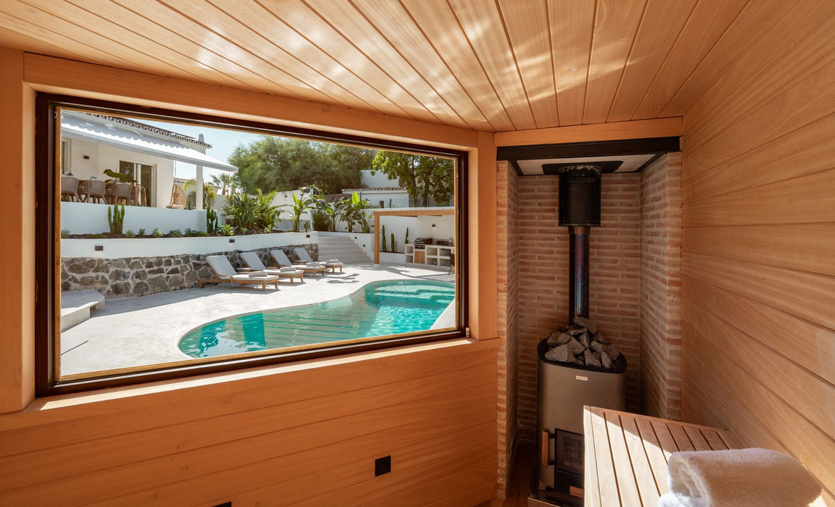 Huis te koop in Guadalmina Alta | 4 slaapkamers H5121763