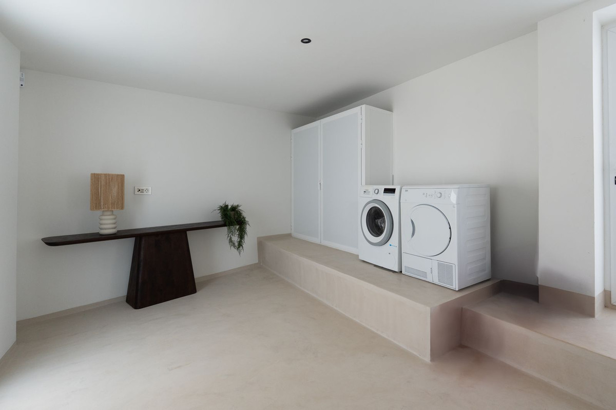 Huis te koop in Guadalmina Alta | 4 slaapkamers H5121763