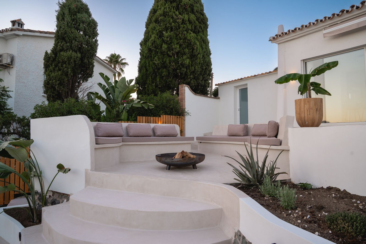Huis te koop in Guadalmina Alta | 4 slaapkamers H5121763