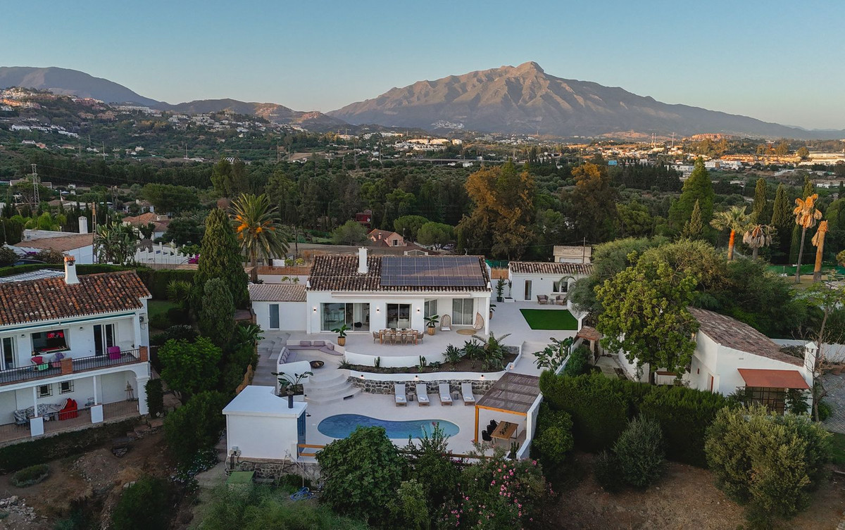 Huis te koop in Guadalmina Alta | 4 slaapkamers H5121763