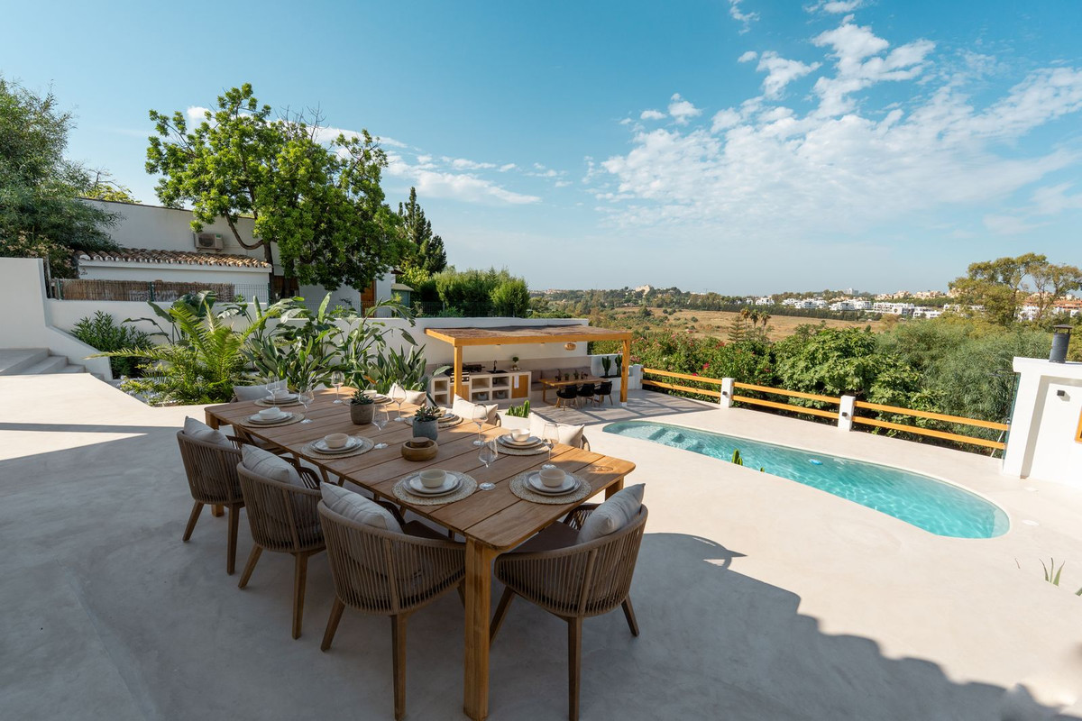 Huis te koop in Guadalmina Alta | 4 slaapkamers H5121763