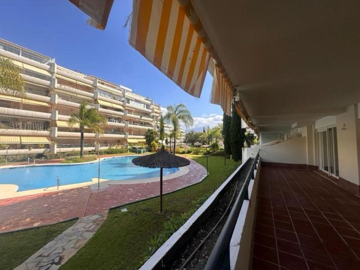Appartement te koop in Guadalmina Alta | 3 slaapkamers H5140060