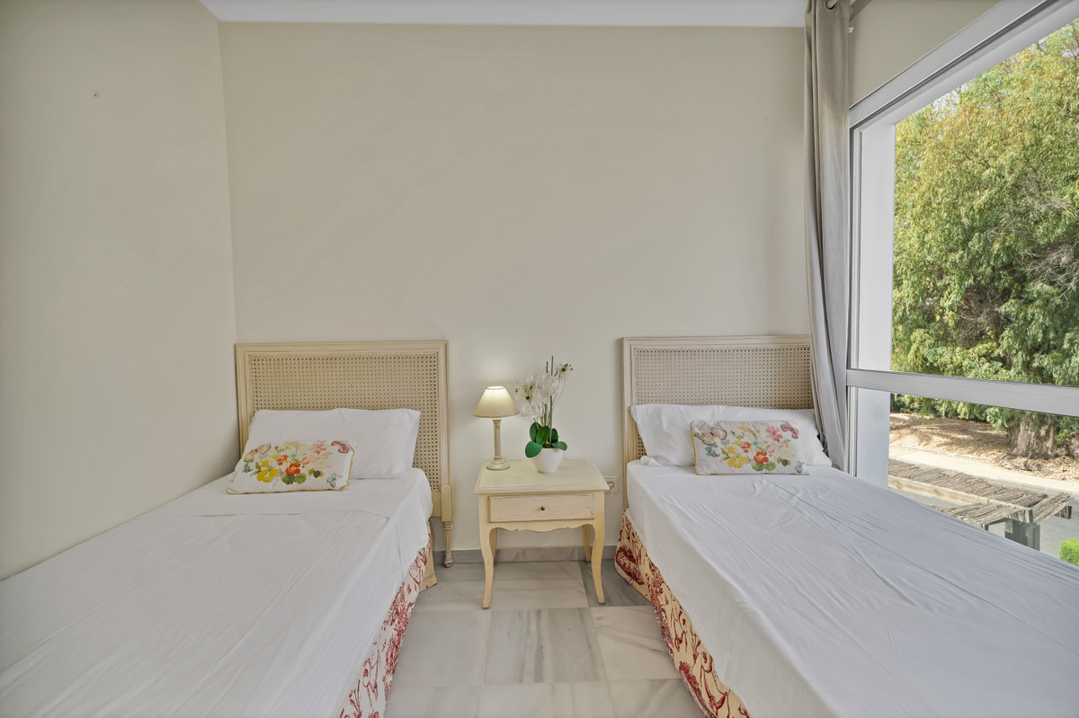 Huis te koop in Guadalmina Alta | 5 slaapkamers H5150317