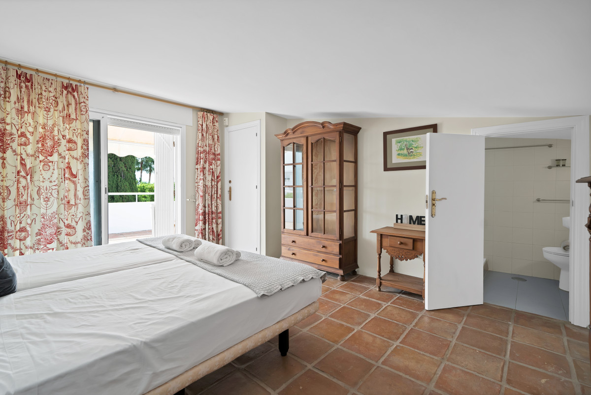 Huis te koop in Guadalmina Alta | 5 slaapkamers H5150317