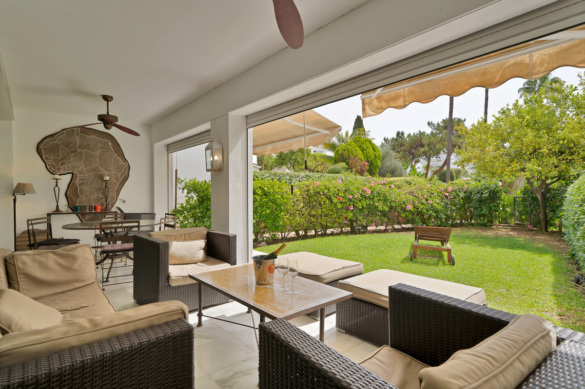 Huis te koop in Guadalmina Alta | 5 slaapkamers H5150317