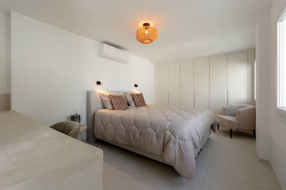 Huis te koop in Guadalmina Alta | 4 slaapkamers H5202802