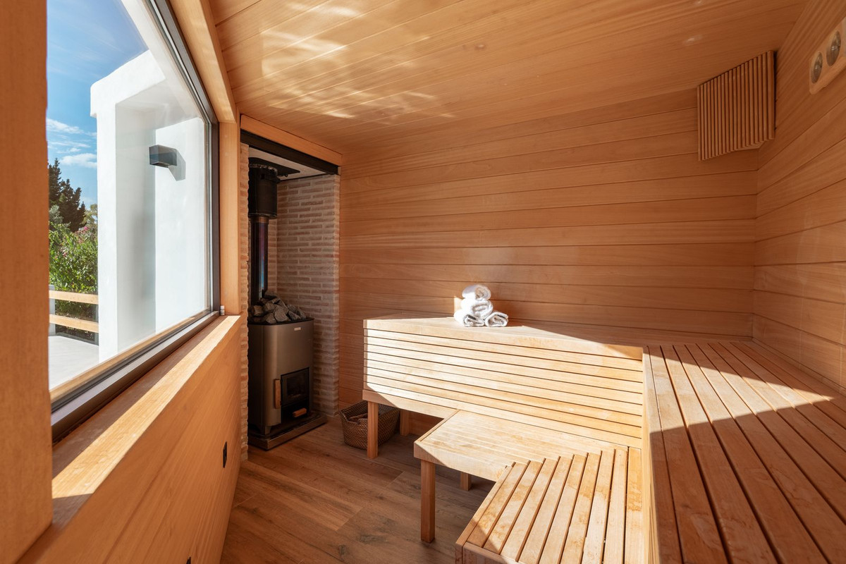 Huis te koop in Guadalmina Alta | 4 slaapkamers H5202802