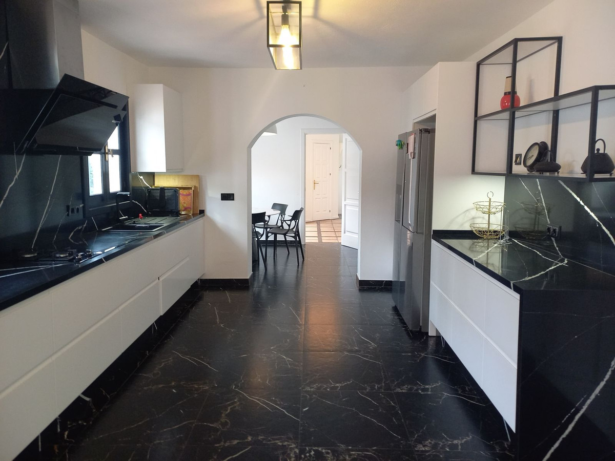 Huis te koop in Guadalmina Alta | 5 slaapkamers H5205895