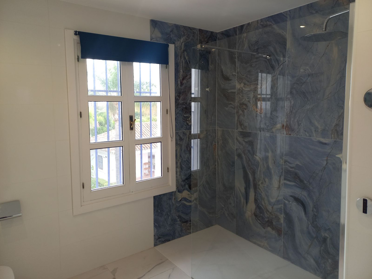 Huis te koop in Guadalmina Alta | 5 slaapkamers H5205895