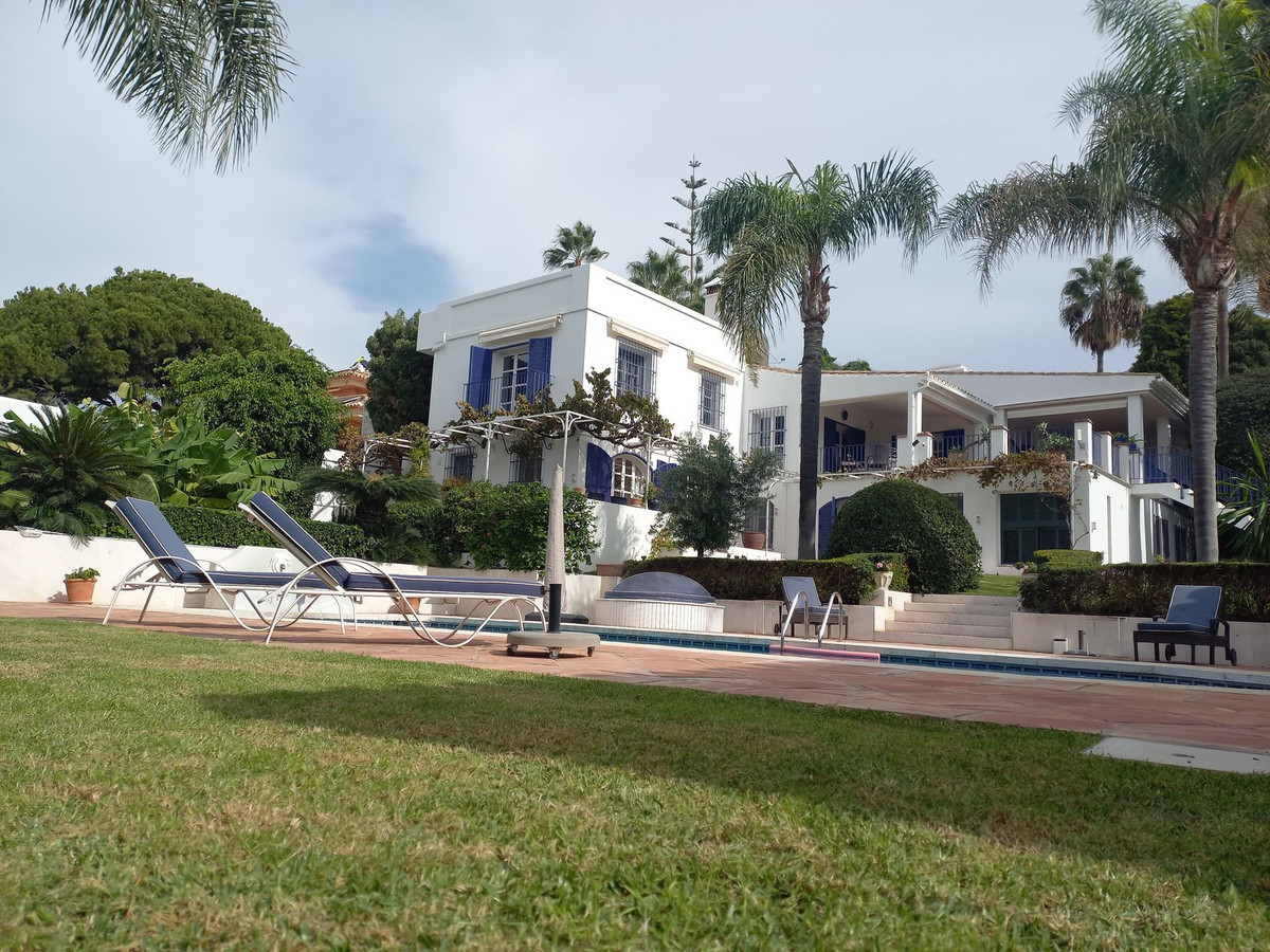 Huis te koop in Guadalmina Alta | 5 slaapkamers H5205895