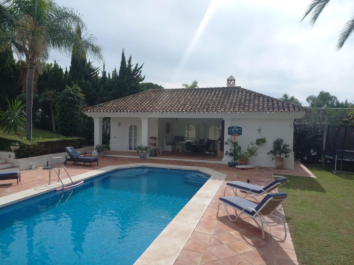 Huis te koop in Guadalmina Alta | 5 slaapkamers H5205895