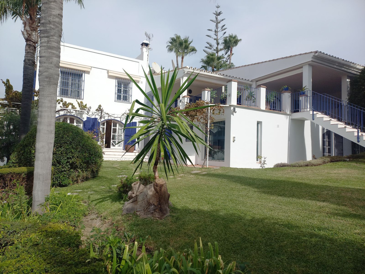 Huis te koop in Guadalmina Alta | 5 slaapkamers H5205895