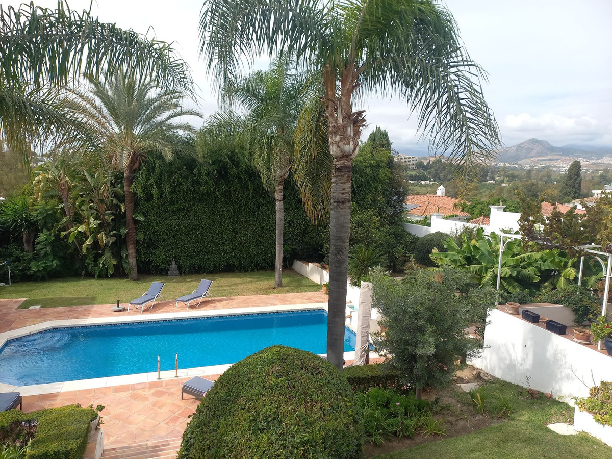 Huis te koop in Guadalmina Alta | 5 slaapkamers H5205895