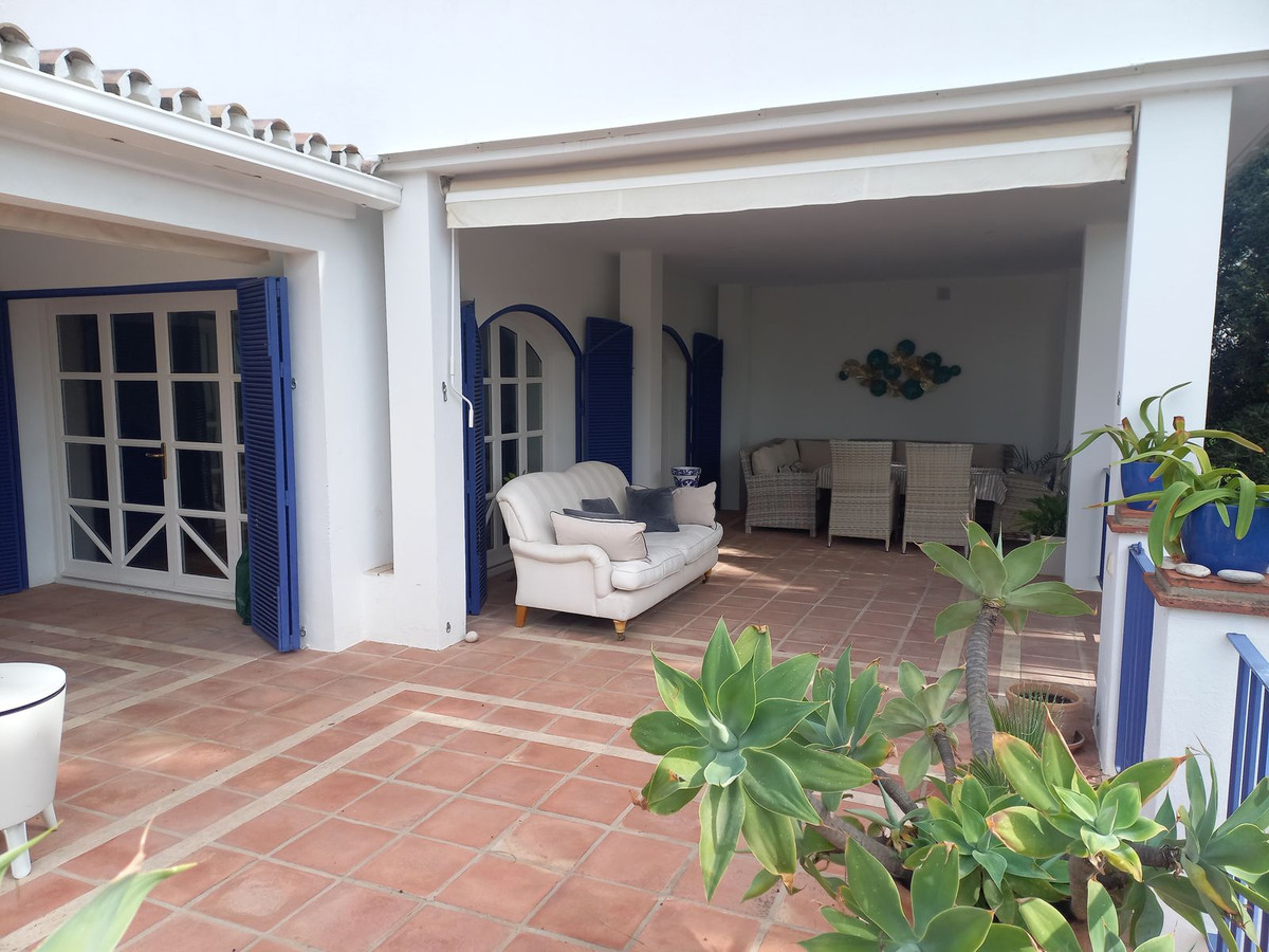 Huis te koop in Guadalmina Alta | 5 slaapkamers H5205895