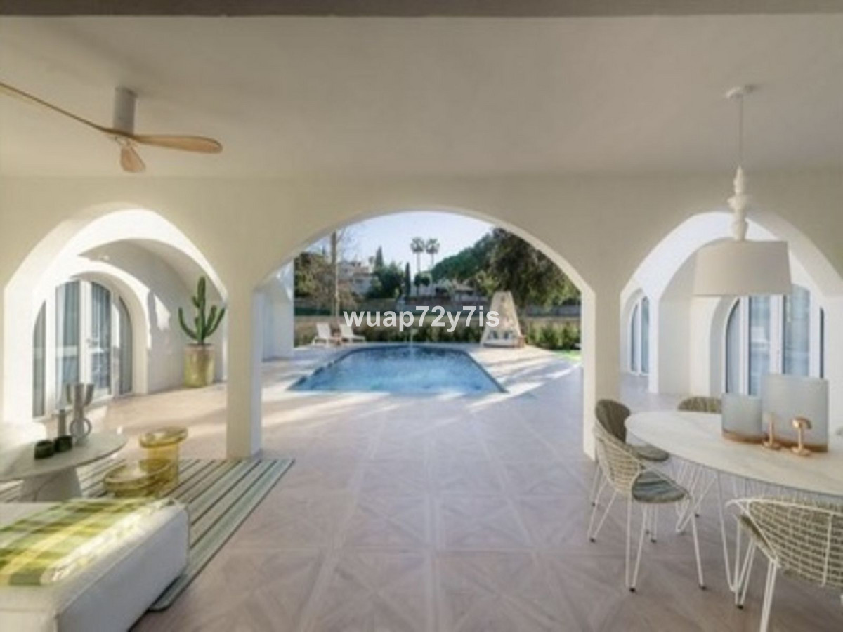 Huis te koop in Guadalmina Alta | 4 slaapkamers H5210365