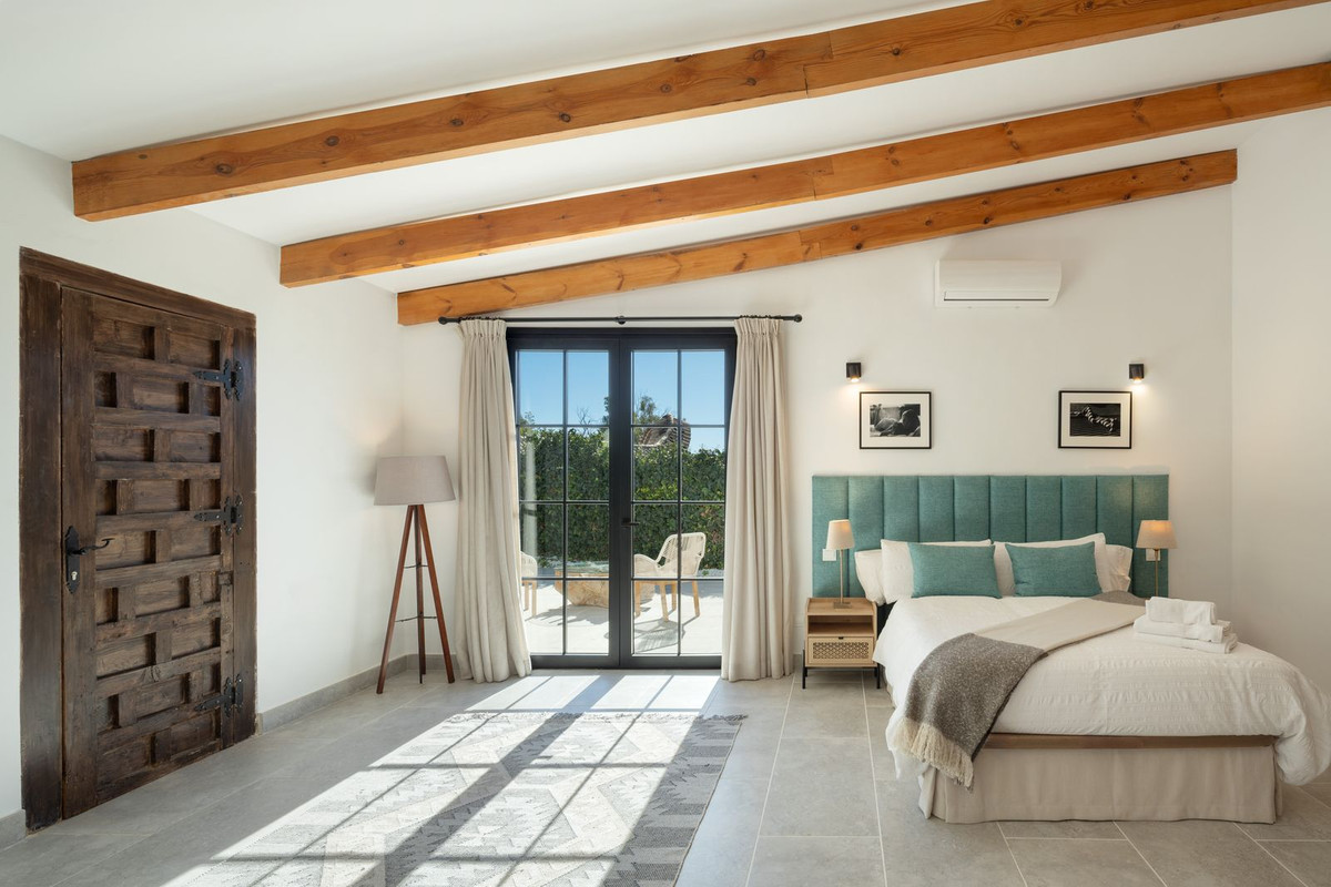 Huis te koop in Guadalmina Alta | 8 slaapkamers H5223181