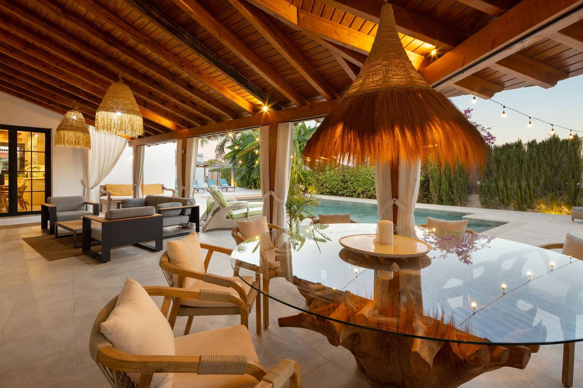 Huis te koop in Guadalmina Alta | 8 slaapkamers H5223181