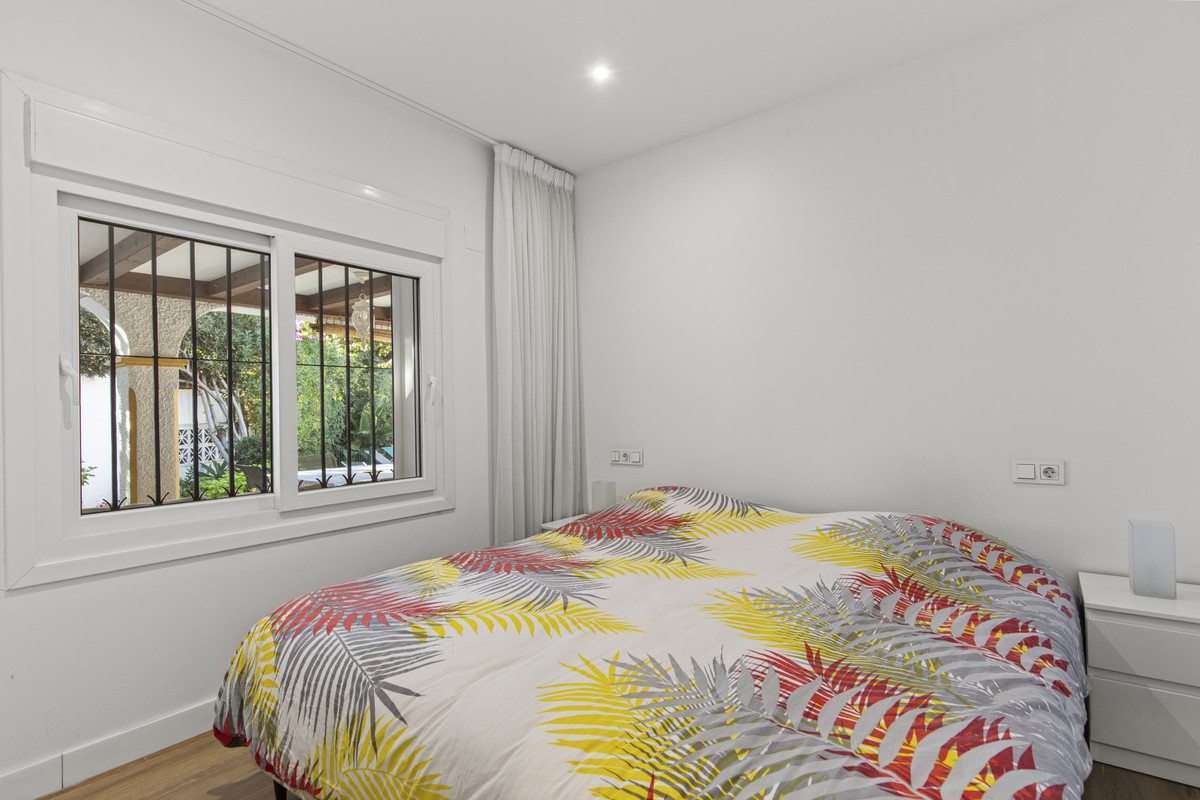 Huis te koop in Guadalmina Alta | 4 slaapkamers H5227861