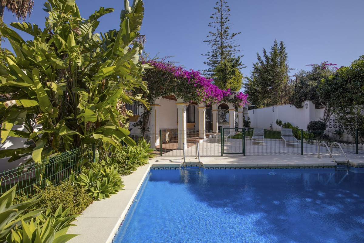 Huis te koop in Guadalmina Alta | 4 slaapkamers H5227861